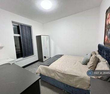 1 bedroom in a house share to rent - Photo 5