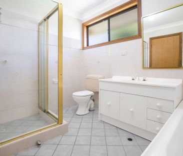 Quiet, low maintenance Townhouse - Photo 2