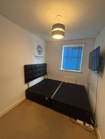 2 bedroom flat to rent - Photo 3