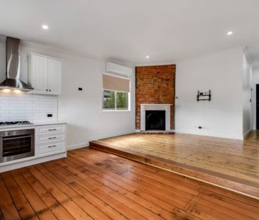 348 High Street, Golden Square - Photo 1