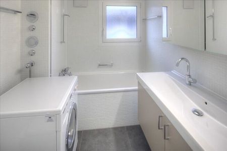 Living the dream on two floors - Photo 4