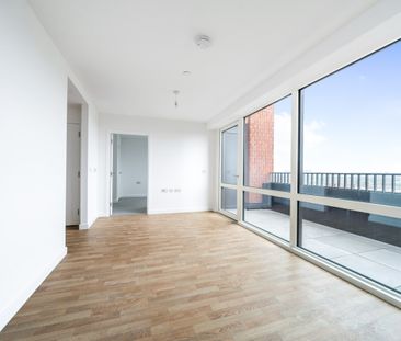 St Pauls Road, Barking, London, IG11 - Photo 2