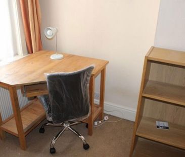 3 bedroom house to rent - Photo 2