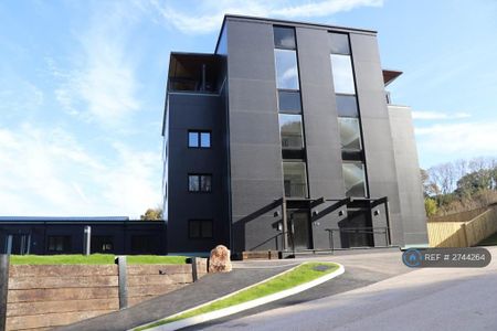 2 bedroom flat to rent - Photo 4