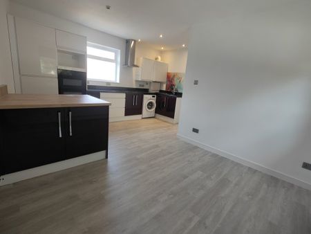 Pinders Lane, Rugby, CV21 - Photo 2