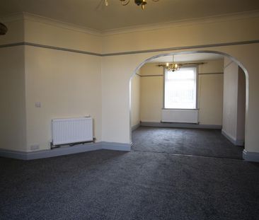 3-Bed Terraced House To Let on Hartington Road, Preston - Photo 5