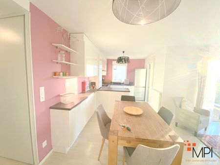 Location Appartement 4 pièces 83m² - Photo 5