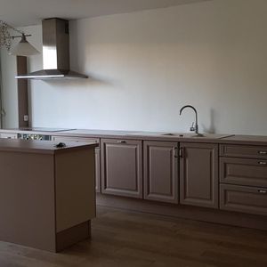 Location Appartement 4 pièces 79m² BEAUNE 21200 - Photo 2