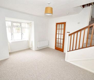 2 bedroom terraced house to rent - Photo 2