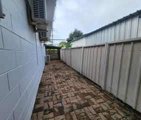 Very Tidy Duplex - Photo 4