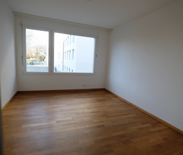 Moderne und familienfreundliche 4.5-Zimmerwohnung in Uster - Photo 3