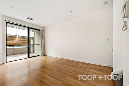 City Living at Its Best! - Photo 3