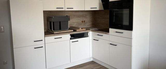 Erstbezug! Modern sanierte 2-Zimmerwohnung unterm Dach sucht perfekten Mieter! - Photo 1