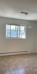 4 1/2 à louer à Longueuil (entièrement rénové) - Photo 3