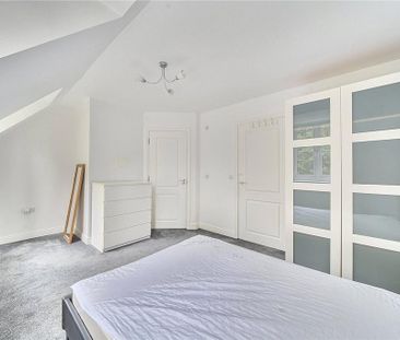4 bedroom terraced house to rent - Photo 2