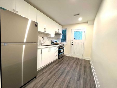 For Lease - 1631 Bayview Avenue Unit# 2, Toronto, Ontario - Photo 3