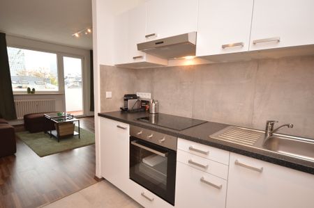 City-Residence: Schick eingerichtete Wohnung mit Skylineblick in sehr guter Westendlage - Photo 2