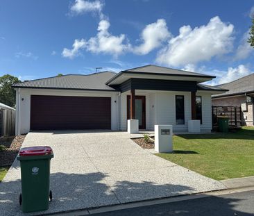 SIMPLEY STUNNING HOME with DUCTED AIR-CONDTIONING - RENT INCREASING... - Photo 1