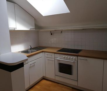 Gelegenheit! Sonnige 2-Zimmer-Wohnung mit sehr großer Dachterrasse und möblierter Küche im Stadtzentrum Ried - Foto 1