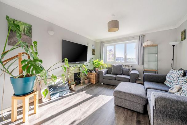 3 bedroom detached house to rent - Photo 1