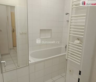 Pronájem bytu 1+kk 29 m² - Fotografie 6