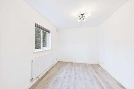 Sussex Place, Slough, Berkshire, SL1 - Photo 5