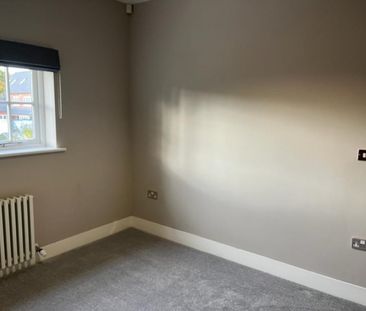 1 bedroom Flat To Let - Photo 1