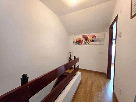 Nava - Photo 2