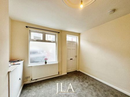 3 bedroom terraced house to rent - Photo 2