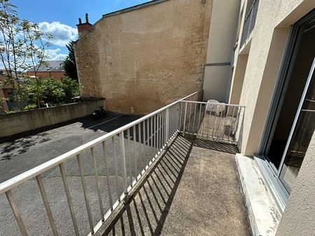 Studio non meublé avec parking et balcon – Poitiers centre – 24.44 m² - Photo 5