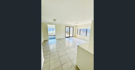 Modern Home for Today’s Busy Family - Photo 4