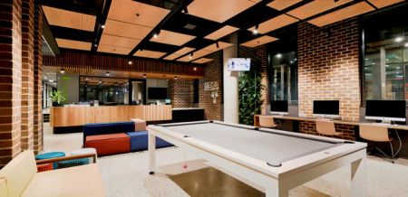 6 Bedroom Apartment - Photo 3