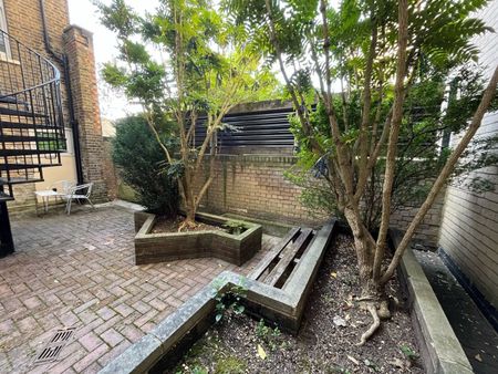 2 Bed Flat, London, NW3 - Photo 4