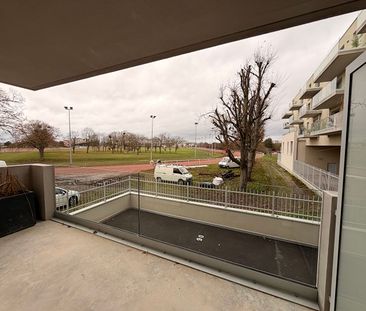 Location Appartement 3 pièces 53m² - Photo 2