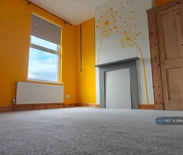 3 bedroom terraced house to rent - Photo 4