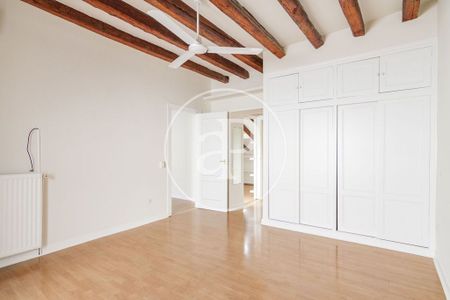 Luxury penthouse for rent in Madrid, Spain - Photo 4