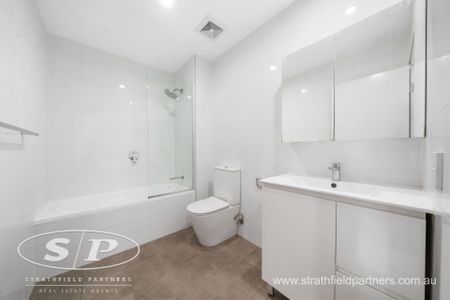"Executive Style 2 -bedroom apartment" - Photo 5