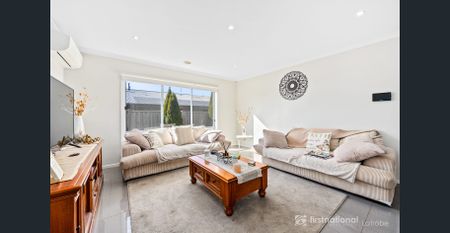 Spacious Family Haven - Photo 2