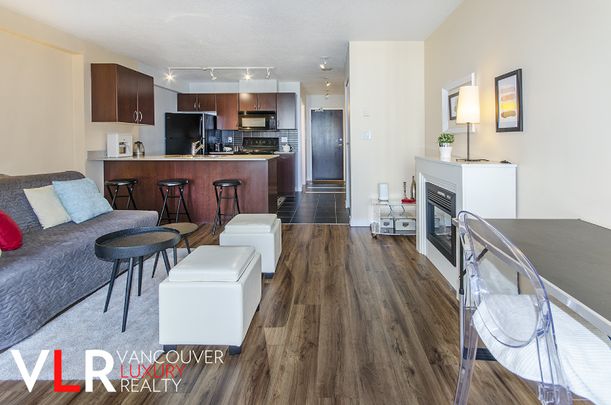 Condo in Downtown Vancouver, BC - Photo 1
