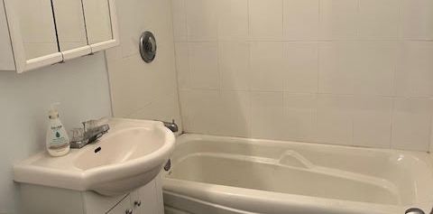 GRAND 4 1/2 À LOUER - Photo 2