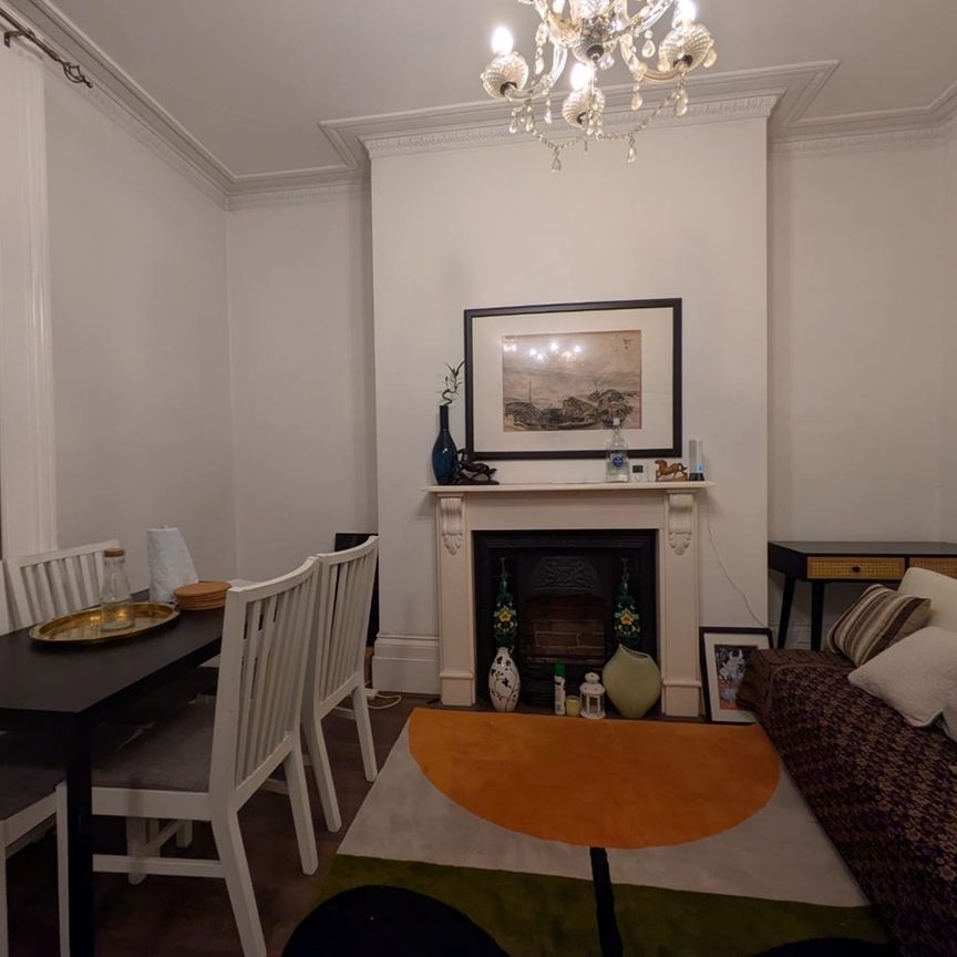 2 Bed Flat, Shooters Hill Road, SE3 - Photo 1