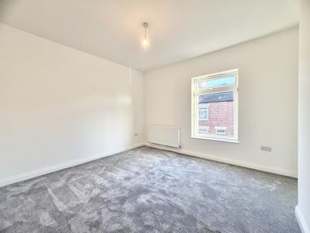 2 bedroom terraced house to rent - Photo 3
