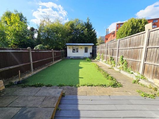 5 bedroom terraced house to rent - Photo 1