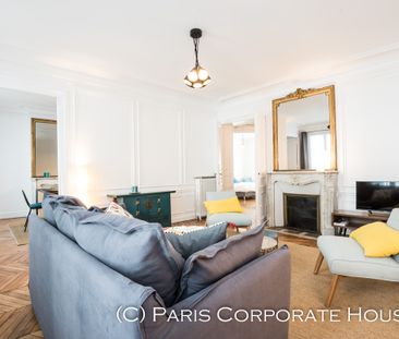 Rue du Rocher, - Photo 4
