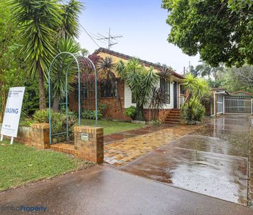 Impressive, renovated home just a few minutes from St. Andrews Hosp... - Photo 3