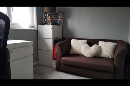 3 Bed Terraced House, Blackrock Road, B23 - Photo 2
