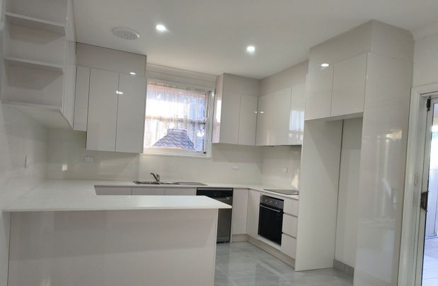 Fully Renovated, Four Bedroom Family Home - Photo 1