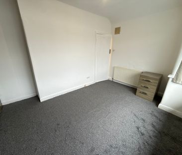 2 bedroom to let - Photo 4
