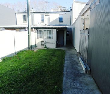 Great Location Rooms Available in small property close to UNSW and ... - Photo 1
