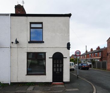 Preston Road, Standish, Wigan, WN6 0NY - Photo 2
